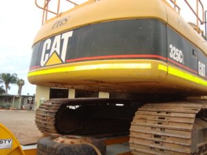 Equipment-Youngs-Earth-Moving-Excavator-CAT-325C5